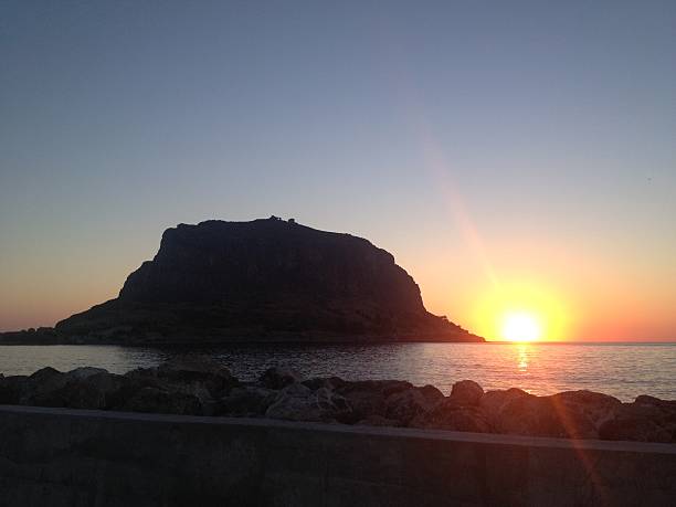 sunrise at the greek island monemvasia - fsachs78 stockfoto's en -beelden