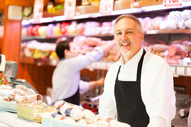 negozio di generi alimentari - meat supermarket butchers shop market foto e immagini stock