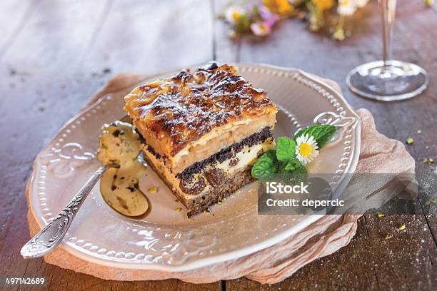 Pastel Foto de stock y más banco de imágenes de Alimento - Alimento, Bebida, Cena