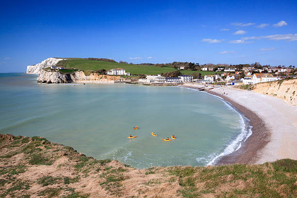 baie de freshwater isle of wight angleterre - hampshire photos et images de collection