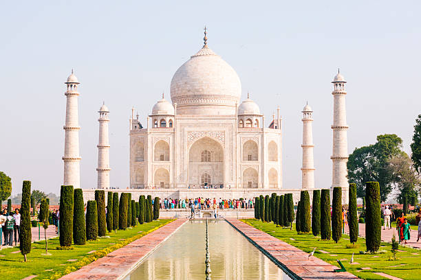 istock Tourists at the Taj Mahal 497153709