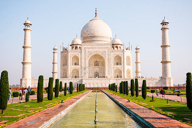 istock Tourists visit the Taj Mahal 497153717