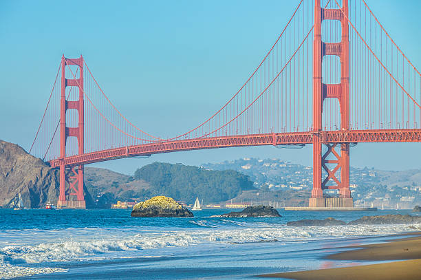 ponte golden gate, da praia de baker, san francisco, ca - suspension bridge northern california marin tower golden gate bridge imagens e fotografias de stock