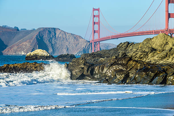 ponte golden gate, da praia de baker, san francisco, ca - suspension bridge northern california marin tower golden gate bridge imagens e fotografias de stock