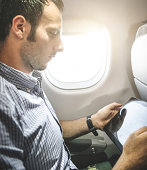 business-mann-flug-in-der-business-class-auf-dem-flugzeug.jpg?b=1&s=170x170&k=20&c=79jDUcaLH1APKn-aKB_S-17tHK0sMy93rmZY-K7DPek=