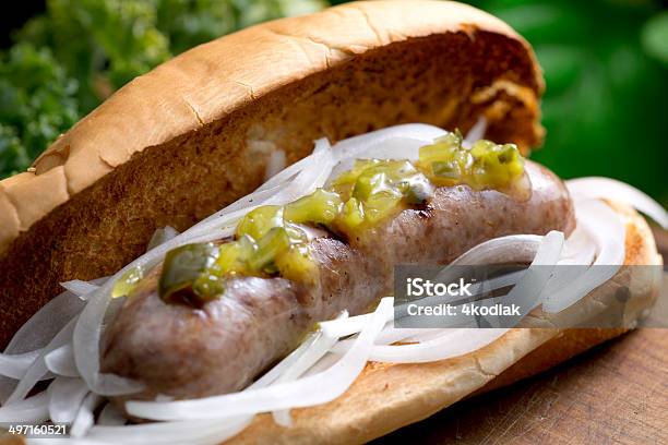 Bratwurst Stockfoto und mehr Bilder von Bratwurst - Bratwurst, Brötchen, Deutsche Küche