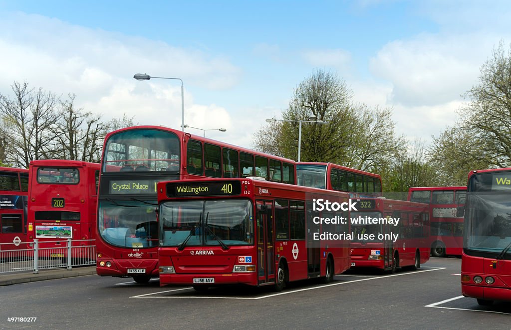 Bus-Endhaltestelle im Süden von London - Lizenzfrei Abwarten Stock-Foto