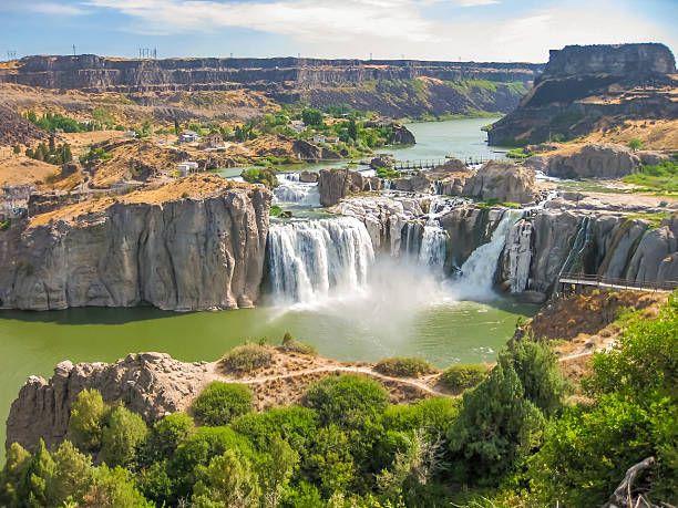 ショショーン滝アイダホ - snake river 写真 ストックフォトと画像