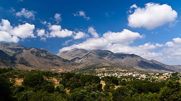 Mountain landscape at the island of Crete Mountain landscape at the central part of Crete island, Greece lefka ori photos stock pictures, royalty-free photos & images