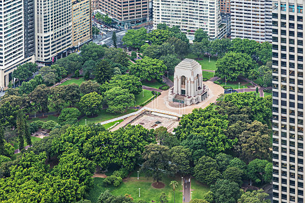 High view to Anzac War Memorial Hyde Park Elevated view of Anzac War Memorial in Hyde Park surrounded by buildings, Sydney, NSW, Australia hyde park sydney stock pictures, royalty-free photos & images