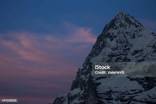 Eiger Durante La Puesta De Sol De Montaña Jungfrau Región Foto de stock y más banco de imágenes de Aire libre