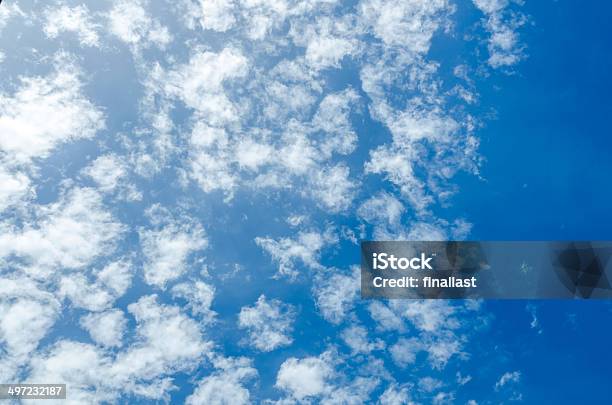 Photo libre de droit de Gros Nuages Et Ciel Bleu Ensoleillé Dans La Journée banque d'images et plus d'images libres de droit de Ange