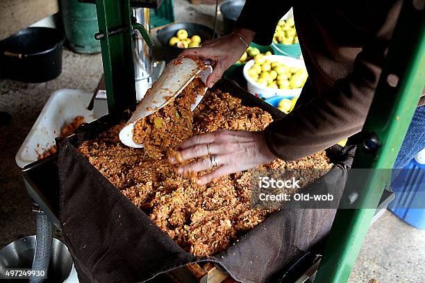 Making Cider Stock Photo - Download Image Now - 2015, Alcohol - Drink, Apple - Fruit