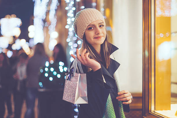 istock Winter shopping season 497254542