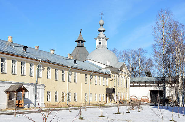 istock Spaso-Prilutsky monastery in Vologda in early spring 497285437