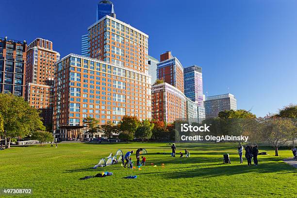 Battery Park City Skyline With Residential Buildings New York Stok Fotoğraflar & Battery Parkı‘nin Daha Fazla Resimleri