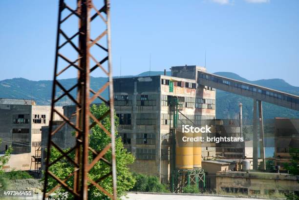 늙음 공장 공산주의에 대한 스톡 사진 및 기타 이미지 - 공산주의, 공장-산업 건물, 오래된
