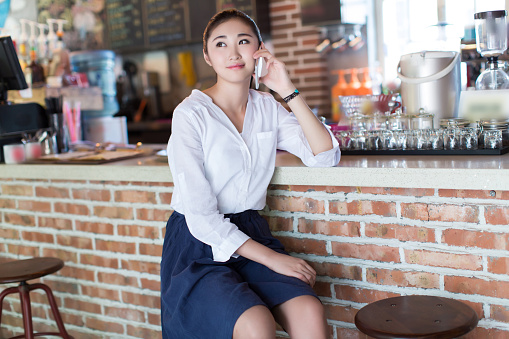 Chinese Girl In The Bar Bar Counter Stock Photo - Download Image Now ...