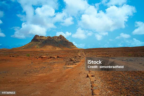 Cabo Verde Paisaje Del Desierto Foto de stock y más banco de imágenes de Aire libre - Aire libre, Aislado, Cabo Verde