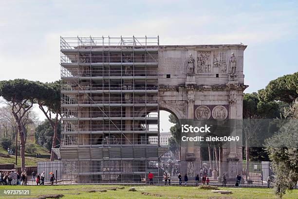 Tourists Visiting The Triumphal Arch Of Titus Stock Photo - Download Image Now