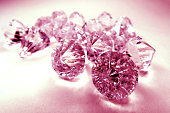 red-ruby-juwel-steine-kristallen.jpg?b=1&s=170x170&k=20&c=p5N4qGXM-NLGUvtkfr00OIkgWw37bNlS867x9uSzZOI=