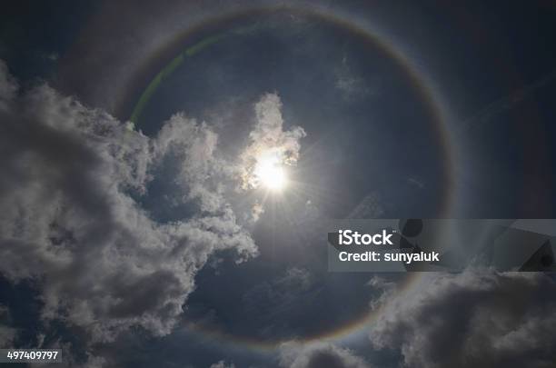 Bonito Sol Auréola Com O Céu Azul - Fotografias de stock e mais imagens de Ambiente - Ambiente, Ambiente dramático, Anel - Joia