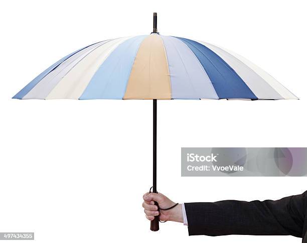 Mężczyzna Ręka Trzymać Otwarte Striped Parasol - zdjęcia stockowe i więcej obrazów Akcesorium osobiste - Akcesorium osobiste, Białe tło, Biały