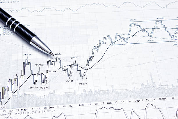istock Showing business and financial report 497439000