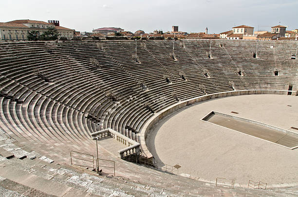istock Arena di Verona 497445196