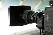 professionelle-digitale-videokamera-ausgestattet.jpg?b=1&s=170x170&k=20&c=qiusIfPimBk-PpOdFn4m0Rr48xNol2De6nHJU8HebWc=