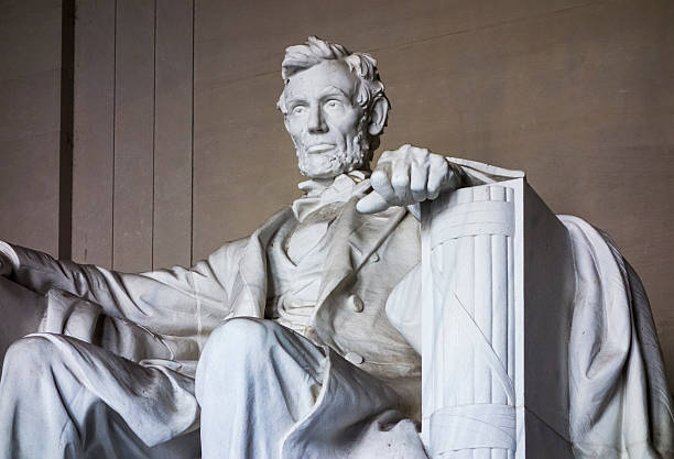 istock Memorial To Abraham Lincoln 497449344