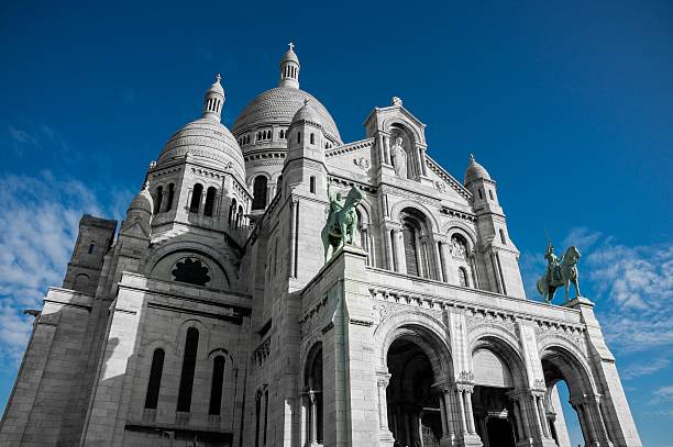 istock Montmartre, Sacre Coeur, Paris 497467983