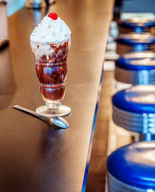 istock Hot fudge sundae 497469353