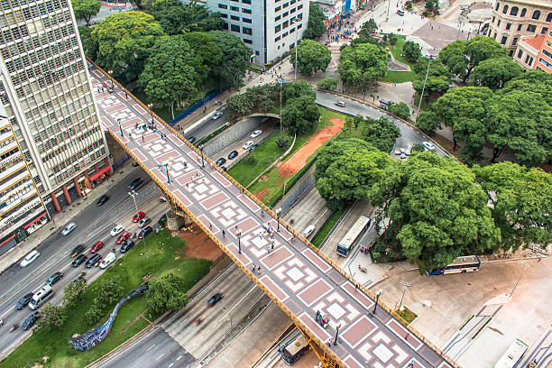 Santa Ifigenia viaduct Sao Paulo, Brazil, November 13, 2015: Aerial view of structure of Santa Ifigenia viaduct in downtown Sao Paulo, Brazil. Santa Ifigenia is located in center with exclusive use for pedestrians. Anhangabáu stock pictures, royalty-free photos & images