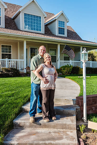 istock Pregnant Couple at Home 497494542