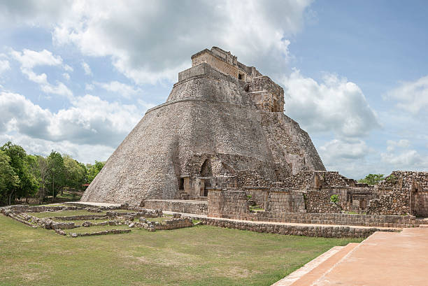 istock Great Sorcerer's Pyramid in Uxmal 497495425