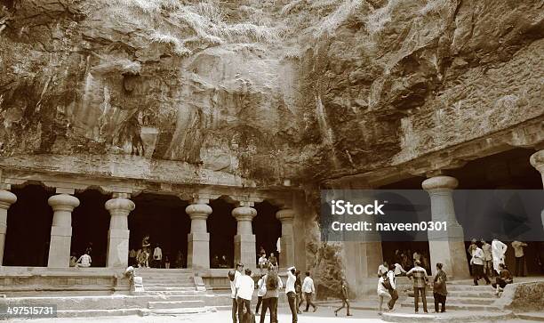 Die Elephantahöhlen Von Mumbai Indien Stockfoto und mehr Bilder von Architektonische Säule - Architektonische Säule, Archäologie, Editorial