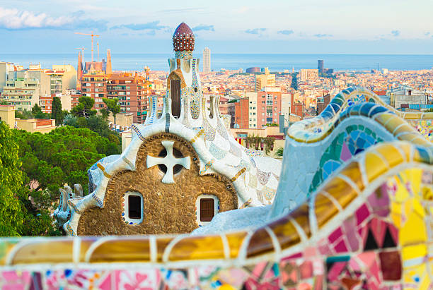 gaudi's park guell w barcelonie - gracia zdjęcia i obrazy z banku zdjęć