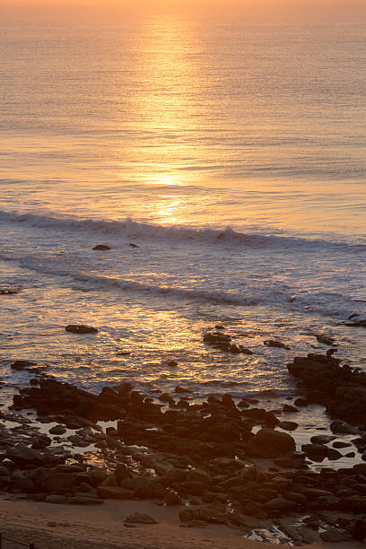 インド洋でダーバン,南アフリカ - south africa coastline sea wave ストックフォトと画像