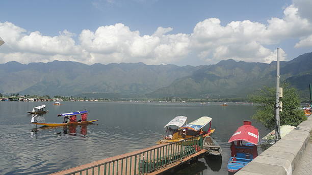 istock The Majestic Dal lake 497564407