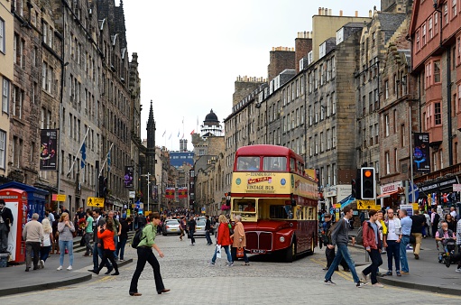 EDINBURGH, AUGUST 25, 2013: Tourists in Edinburgh for the festival.