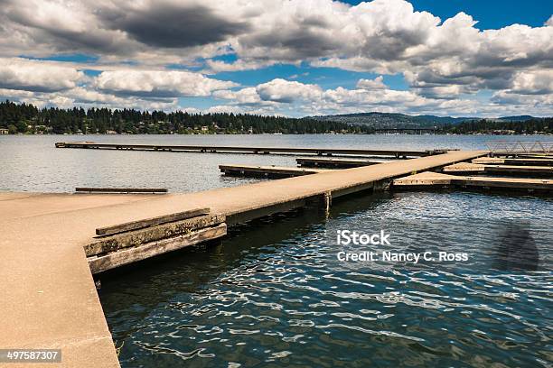 Leere Dock In Seattles Lake Washington Stockfoto und mehr Bilder von Anlegestelle - Anlegestelle, Bundesstaat Washington, Dramatischer Himmel
