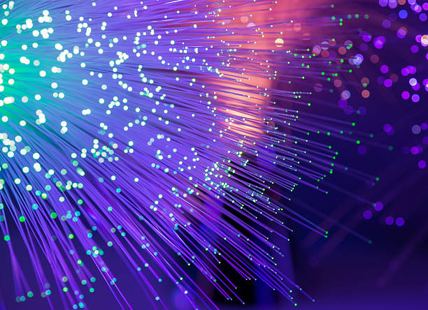 cables de fibra óptica - high speed technology cable computer network fotografías e imágenes de stock