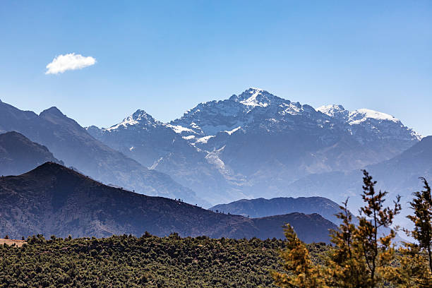 toubkal picos montañosos, montañas atlas, marruecos - morocco landscape mountain mountain range fotografías e imágenes de stock