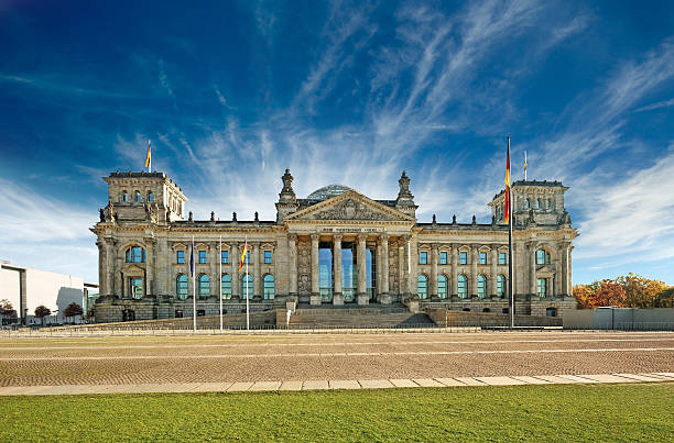 bundestag, berlin panoramic view of the german government building chancellor photos stock pictures, royalty-free photos & images