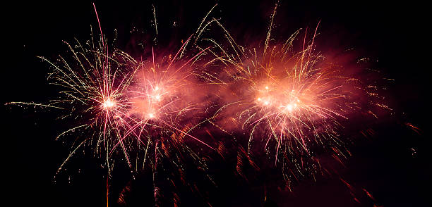 fuochi d'artificio - firework display celebration party fourth of july foto e immagini stock