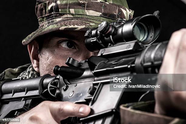 Siły Zbrojne - zdjęcia stockowe i więcej obrazów Armia - Armia, Broń, Broń palna