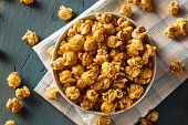 Homemade Golden Caramel Popcorn