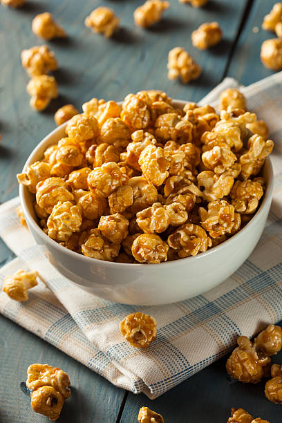 istock Homemade Golden Caramel Popcorn 497751439