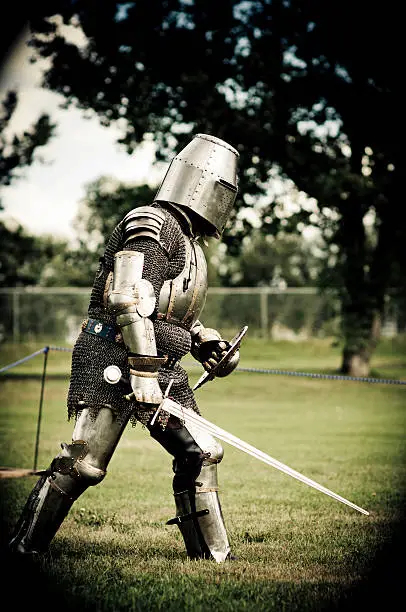 Medieval Knight Swordfighting
